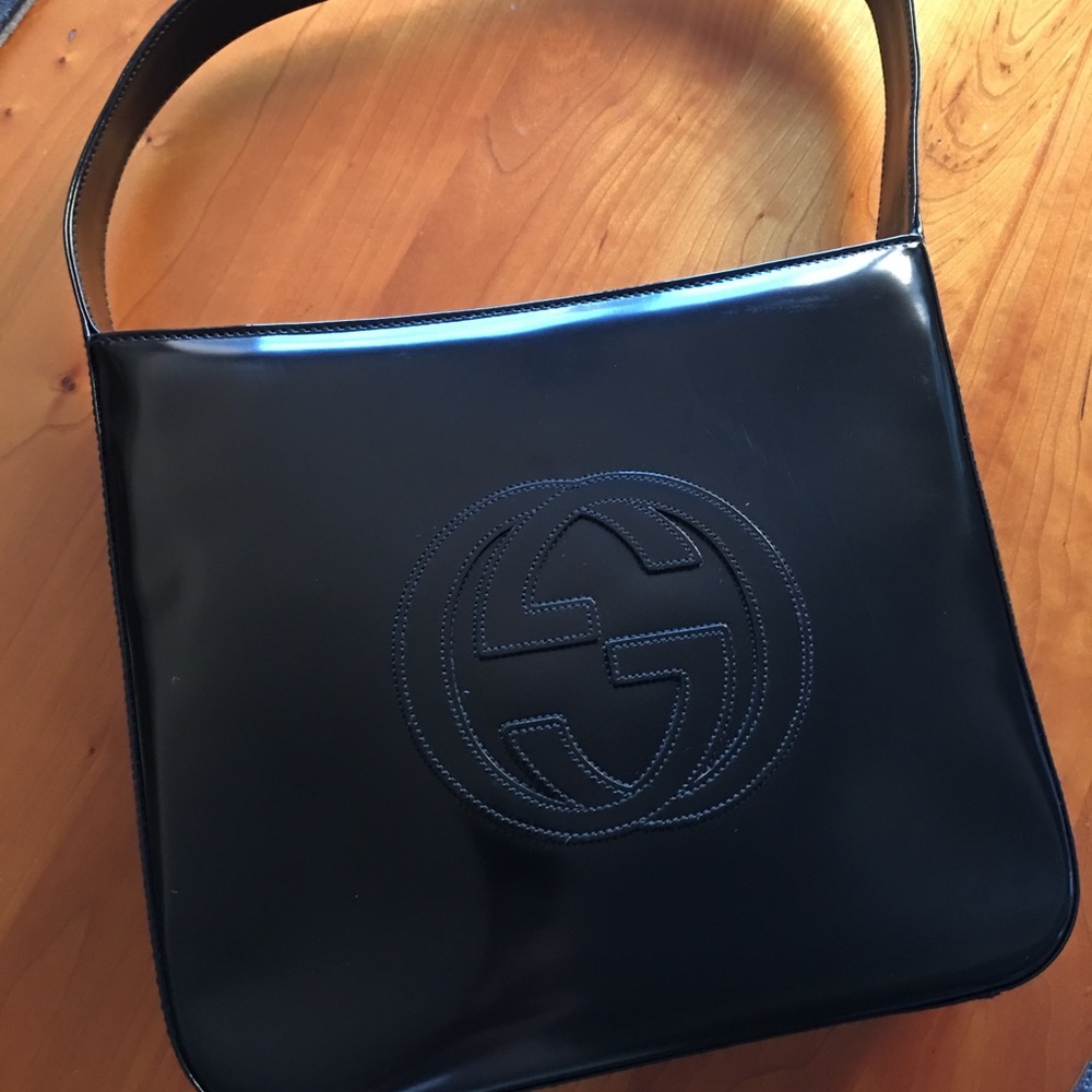 Gucci vintage handbag in black patent leather